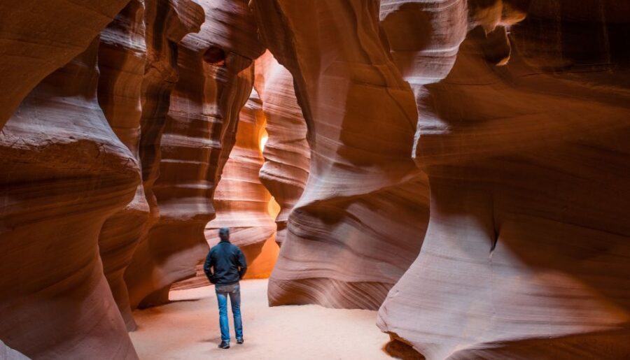 From Flagstaff: Antelope Canyon and Horseshoe Bend - A tight 9-hour loop from Flagstaff