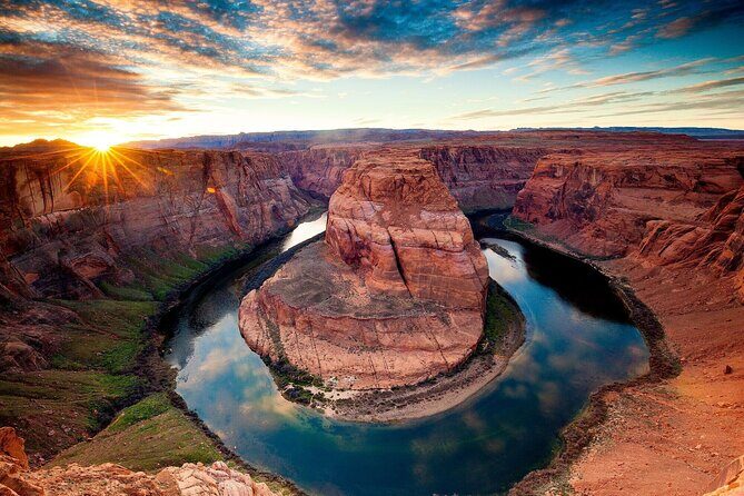 Las Vegas ：Antelope Canyon, Grand Canyon, Zion 2 Days Tour - Horseshoe Bend: The One-Hour Stop That’s All About Timing