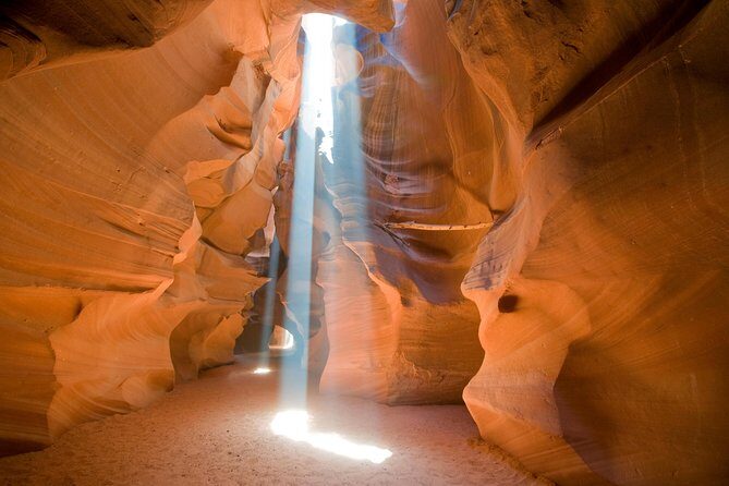 Small-Group Antelope Canyon and Horseshoe Bend Tour from Flagstaff - Stop for a quick break at Cameron Trading Post