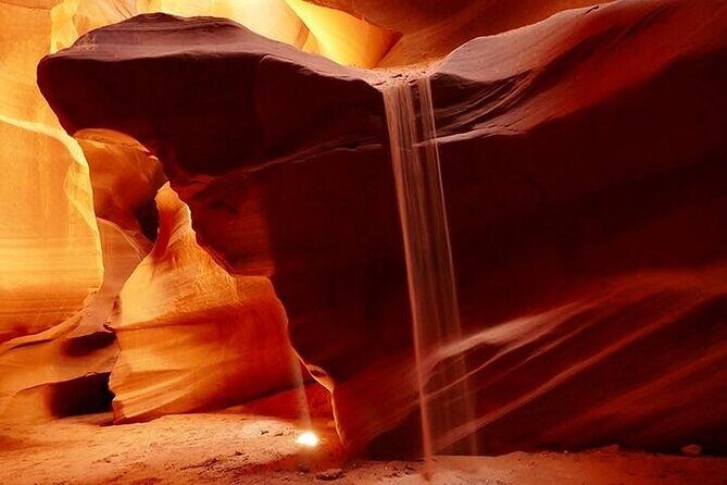 Upper Antelope Canyon Admission Ticket (TB) - Your guide and phone-photo coaching: why the experience feels smoother