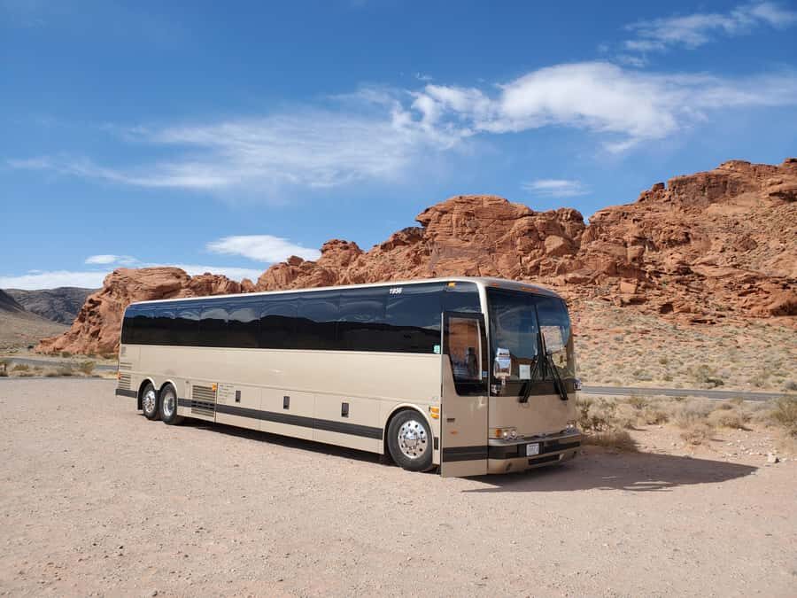 Vegas: Lower Antelope Canyon, Horseshoe Bend, Lunch and WiFi - Horseshoe Bend Overlook: the 1.5-mile round-trip walk with big payoff